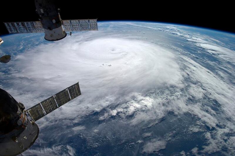 galleries/2014/10/19/hurricane-gonzalo-bearing-down-on-bermuda-photos/141017-gonzalo-tease_h31lye