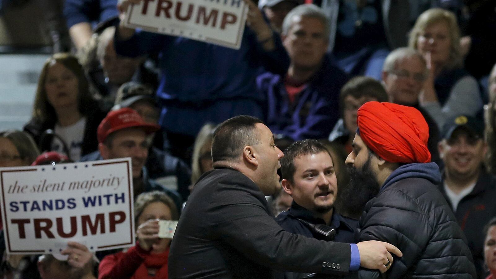 articles/2016/01/27/the-brave-sikh-man-who-stood-up-to-trump-s-muslim-bashing/160126-obeidallah-trump-thugs-tease_ozphlw