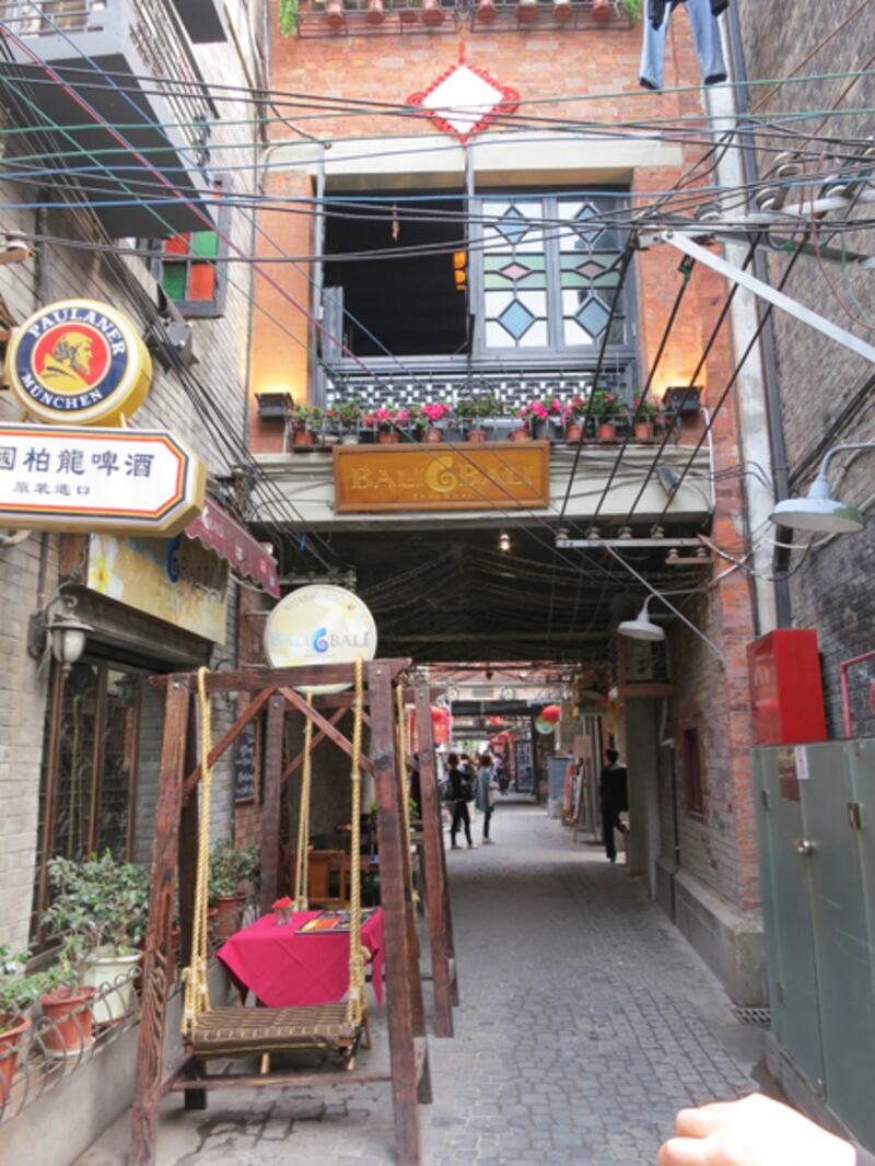 galleries/2012/04/23/frida-giannini-s-shanghai-diary-gucci-creative-director-s-trip-to-china-photos/gucci-shanghai-19_owe1ip