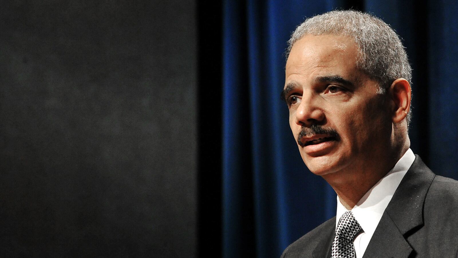 cheats/2012/03/05/u-s-to-justify-killing-american-terrorists/eric-holder-cheat_nqblsy