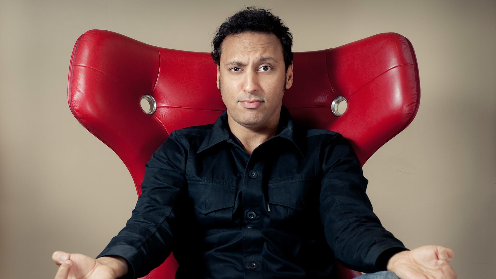 articles/2014/11/16/how-aasif-mandvi-became-jon-stewart-s-favorite-jihadi/111414-obeidallah-mandvi-tease_iinnzs
