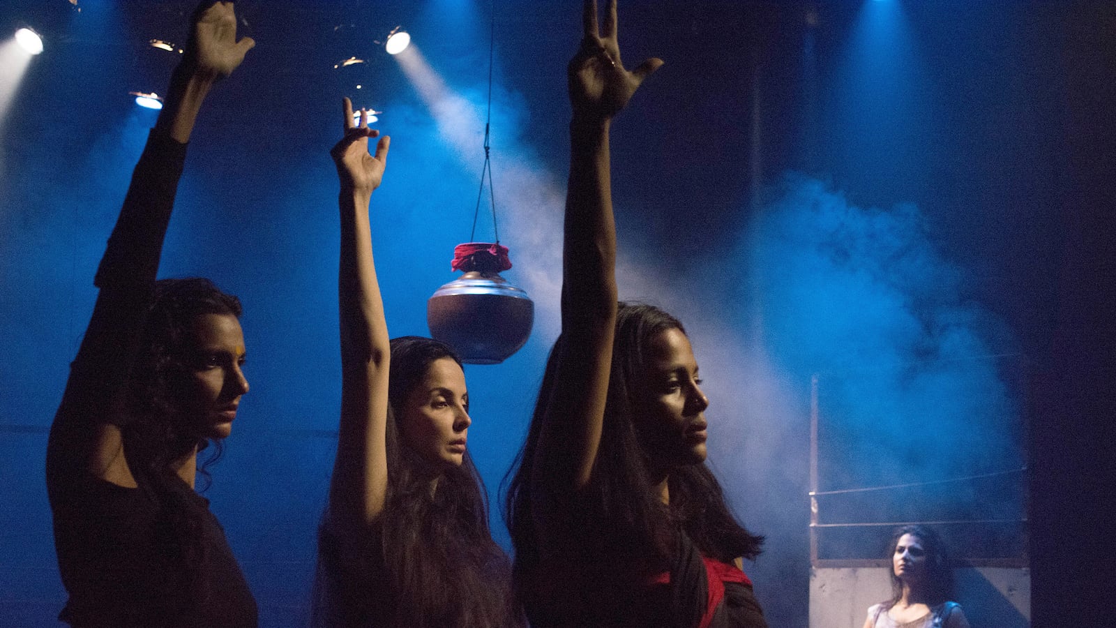 articles/2015/04/28/making-art-out-of-sexual-trauma-nirbhaya-the-play/150428-arter-nirbhaya-tease_olw5i1