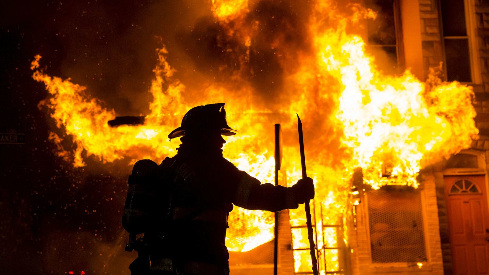 cheats/2015/04/28/baltimore-council-prez-apologizes-to-rioters/150428-riot-apology-cheat_llowf1