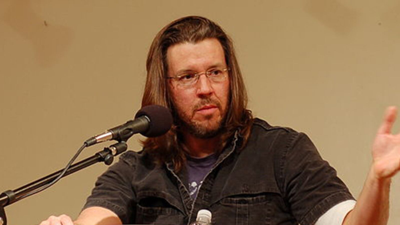 articles/2012/11/02/david-foster-wallace-traditionalist-considering-both-flesh-and-not-essays/david-foster-wallace-masciotra_oeznk6