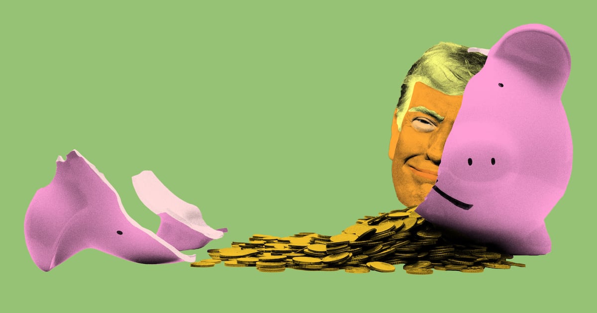 Trump Hit by Damning Poll in His Key 2026 Battle