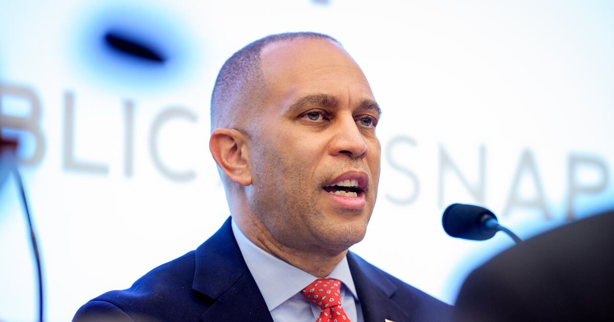 Hakeem Jeffries Lays Out How a Blue Wave Could Be on the Way After Florida ...