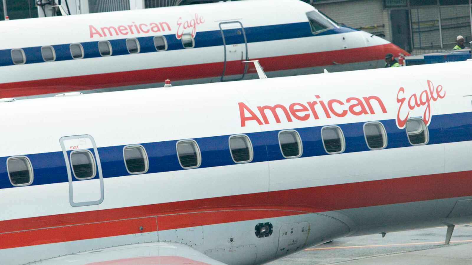 cheats/2013/01/04/drunk-pilot-arrested-before-takeoff/riskiest-airlines-american-eagle_bpbjoy