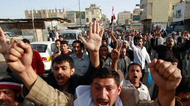 cheats/2011/04/04/new-yemen-protests-leave-15-dead/yemen-protests_bsjony