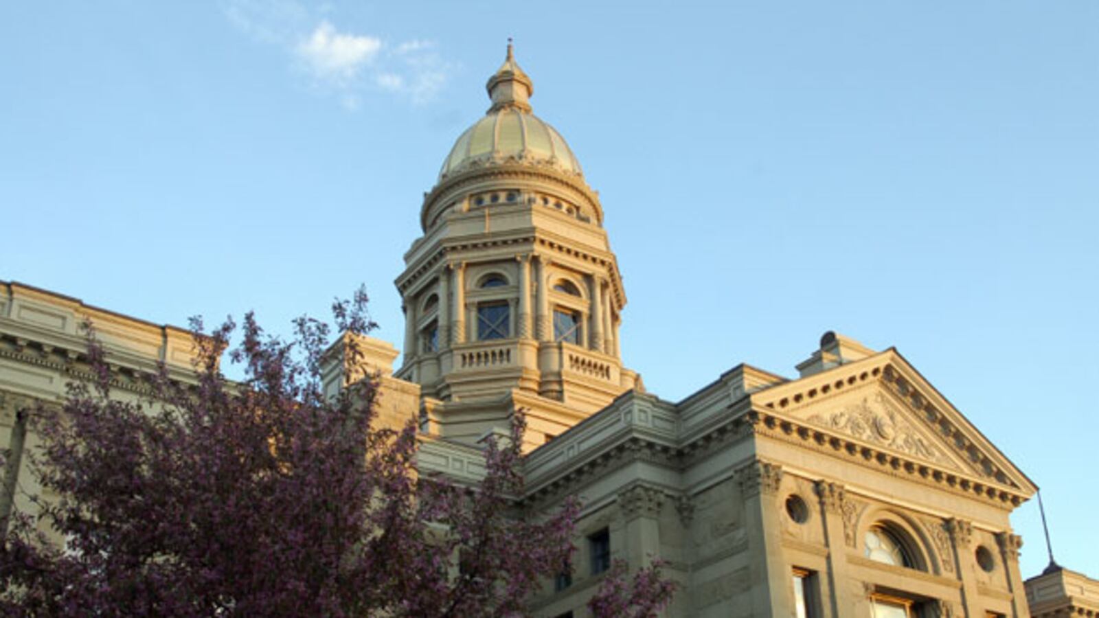 galleries/2010/10/11/the-most-hypocritical-states/the-most-corrupt-states---48-wyoming_thnotp