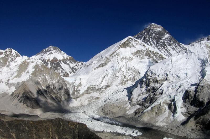 articles/2011/11/03/wade-davis-talks-about-his-everest-book-heroism-world-war-i/everest-wade-davis-verger_k2oxvq