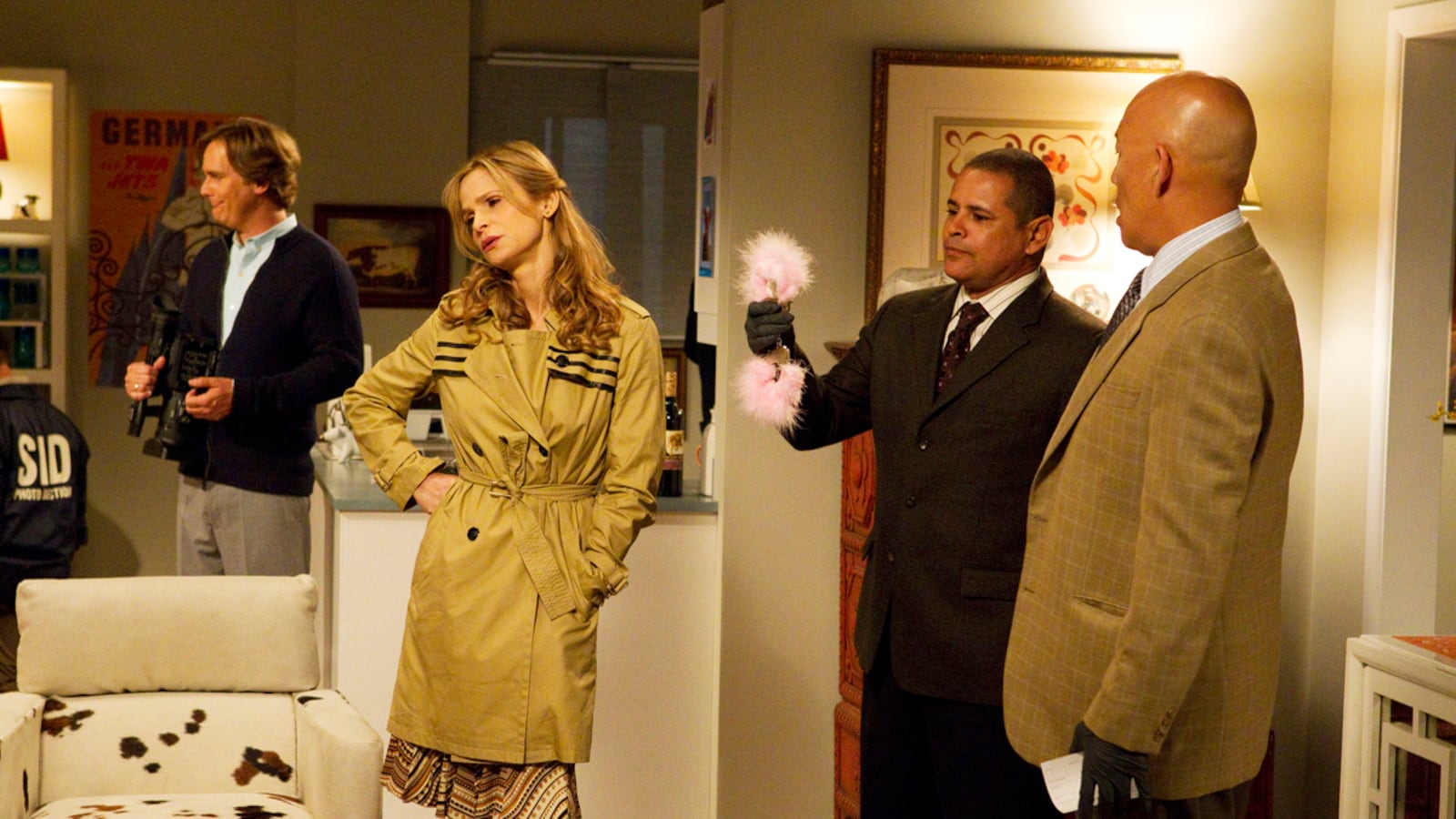 articles/2011/07/11/the-closer-season-premiere-kyra-sedgwick-on-the-final-season/the-closer-romano_cgcfnm