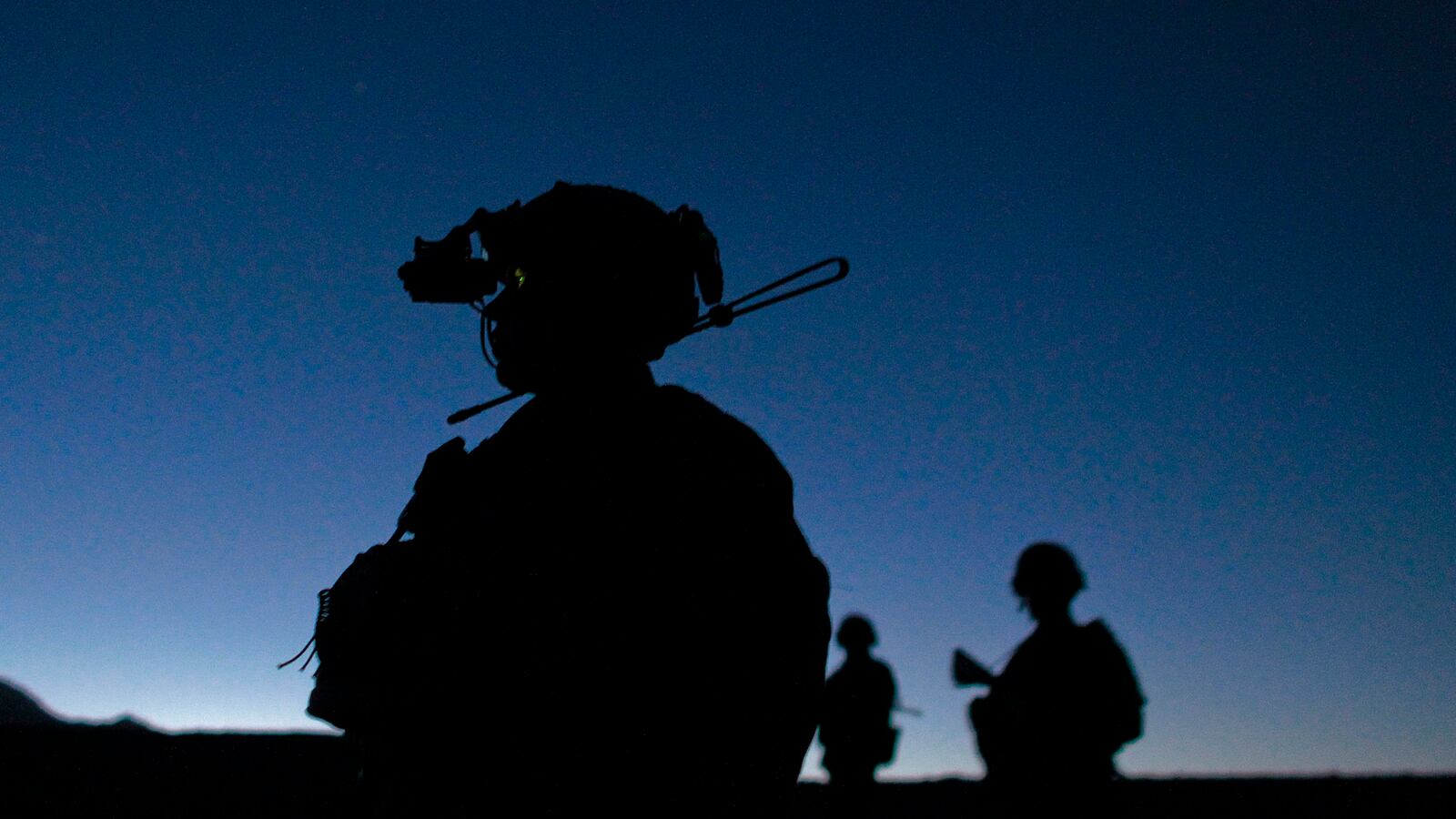 180517-us-army-ad-cheat_sbgere