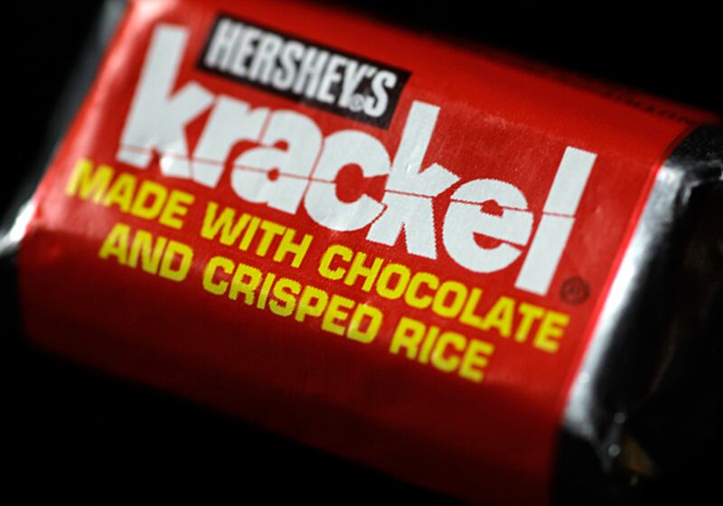 galleries/2010/10/18/halloween-candy/halloween-candy---krackel_esmrza