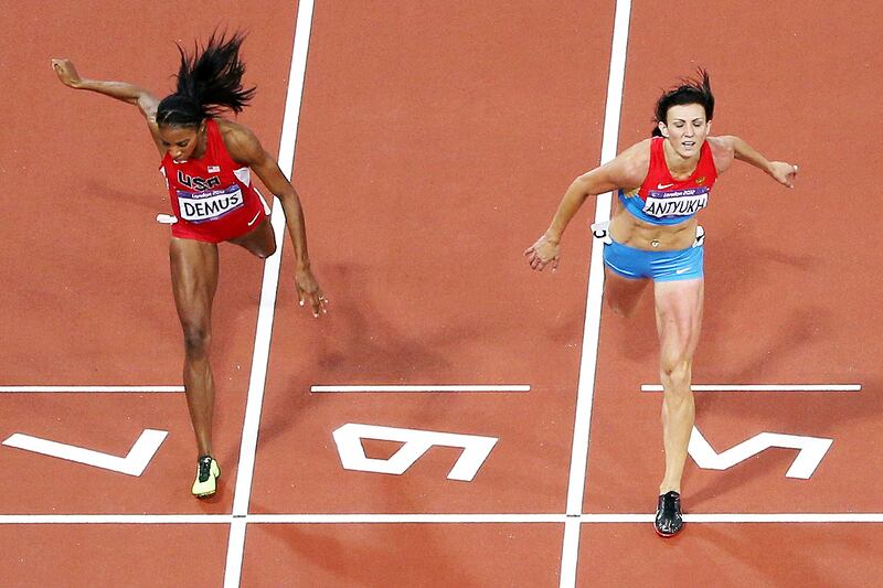 galleries/2012/08/11/our-favorite-olympic-moments-aly-raisman-the-queen-more-photos/olympic-moments-06_ojgtqv