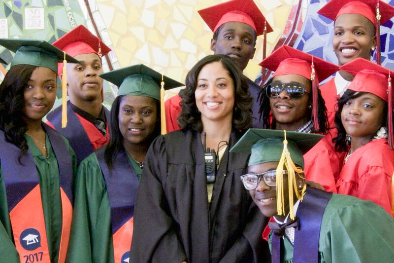 articles/2014/03/06/redford-takes-on-rahm-in-the-furious-blur-of-chicagoland/20140305-teeman-chicagoland-embed_caglml