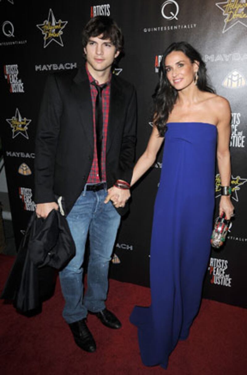 galleries/2010/03/07/pre-oscar-parties/oscar-parties---demi-moore_grm9nt