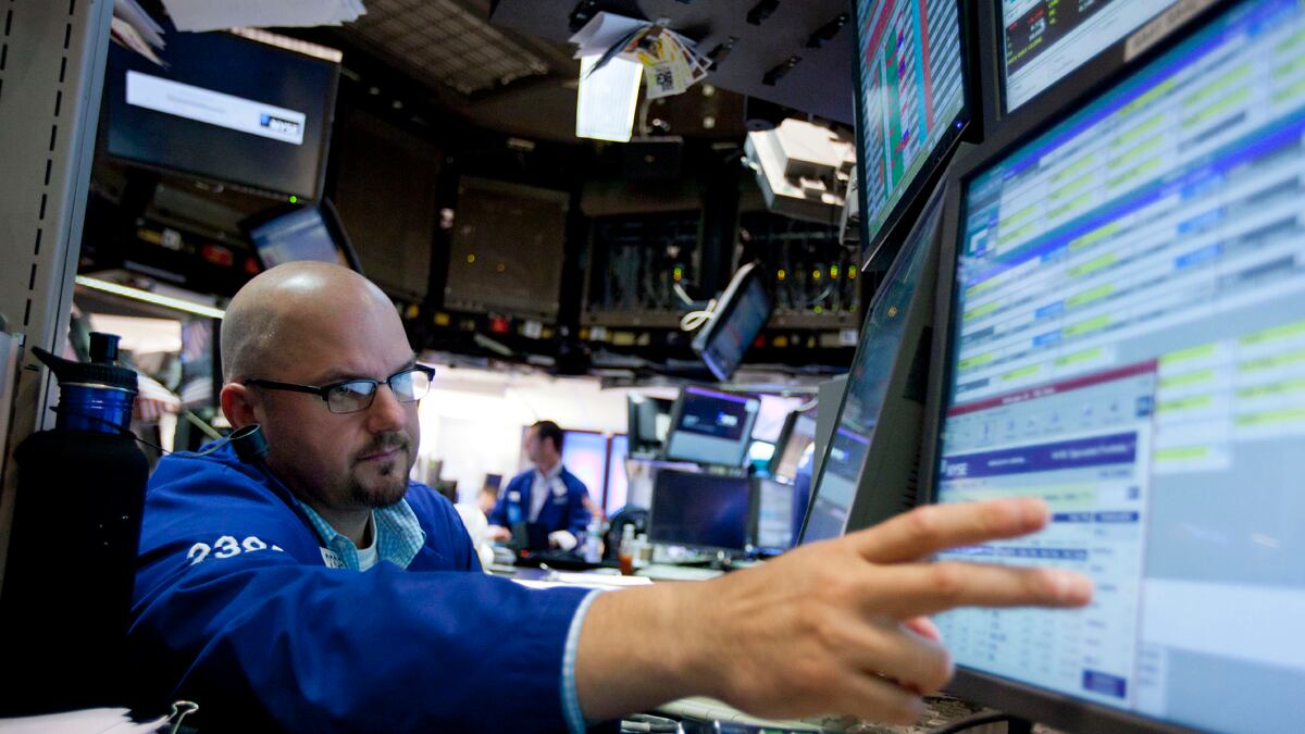 cheats/2011/08/29/stocks-open-up-after-irene/wall-street-irene-cheat_onqwir