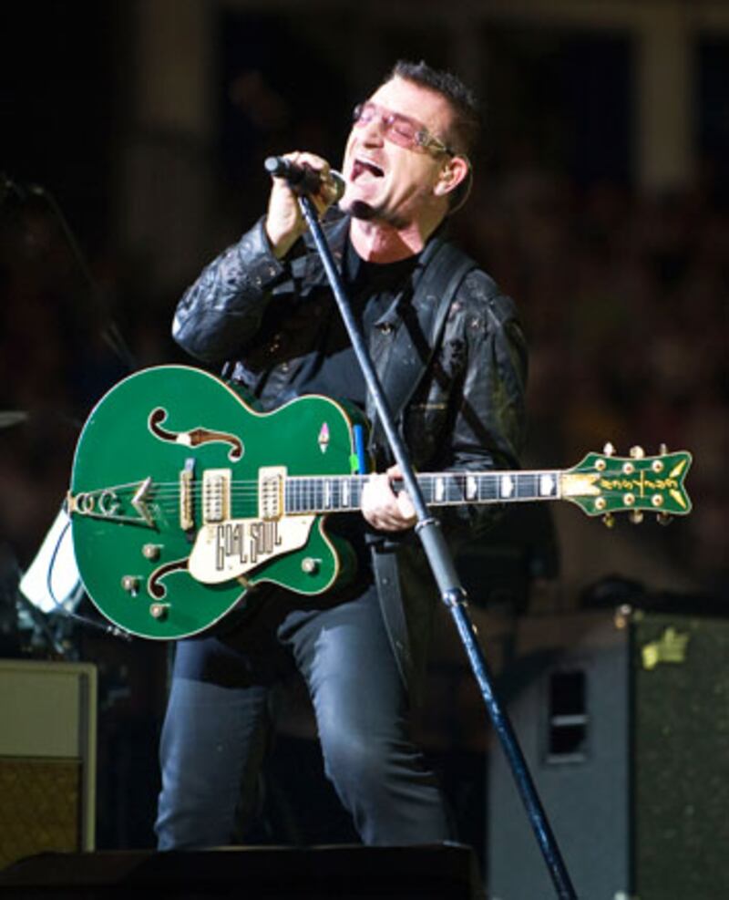 galleries/2009/12/11/the-celebrity-impact-rankings/celeb-impact---bono_gj1eje