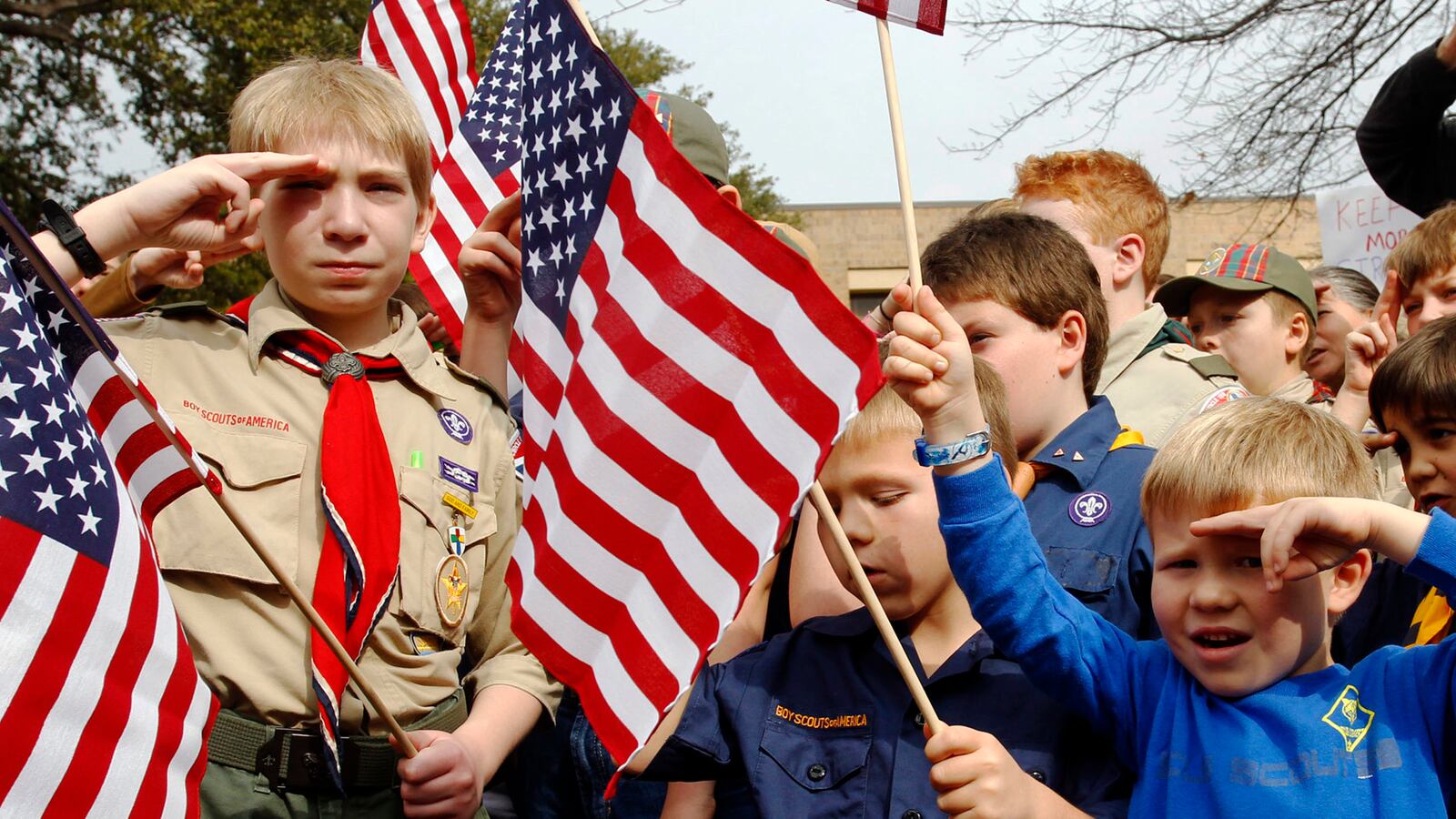 cheats/2013/04/27/mormon-church-backs-boy-gay-scouts/130427-morman-gay-scouts-cheat_ipjenq