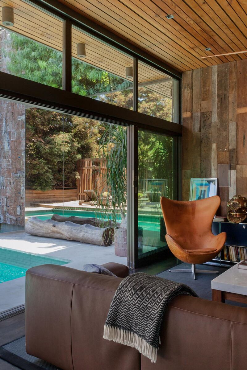 galleries/2014/06/20/omg-i-want-this-house-hollywood-hills-photos/061714-omg-house-hollywood-hills-7_maijed