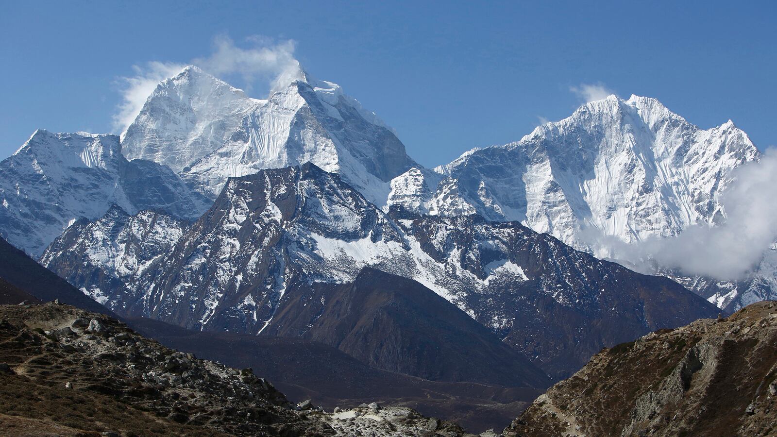 articles/2016/05/23/threats-on-everest-keep-mounting/160523-mann-mount-everest-tease_xvsiv3