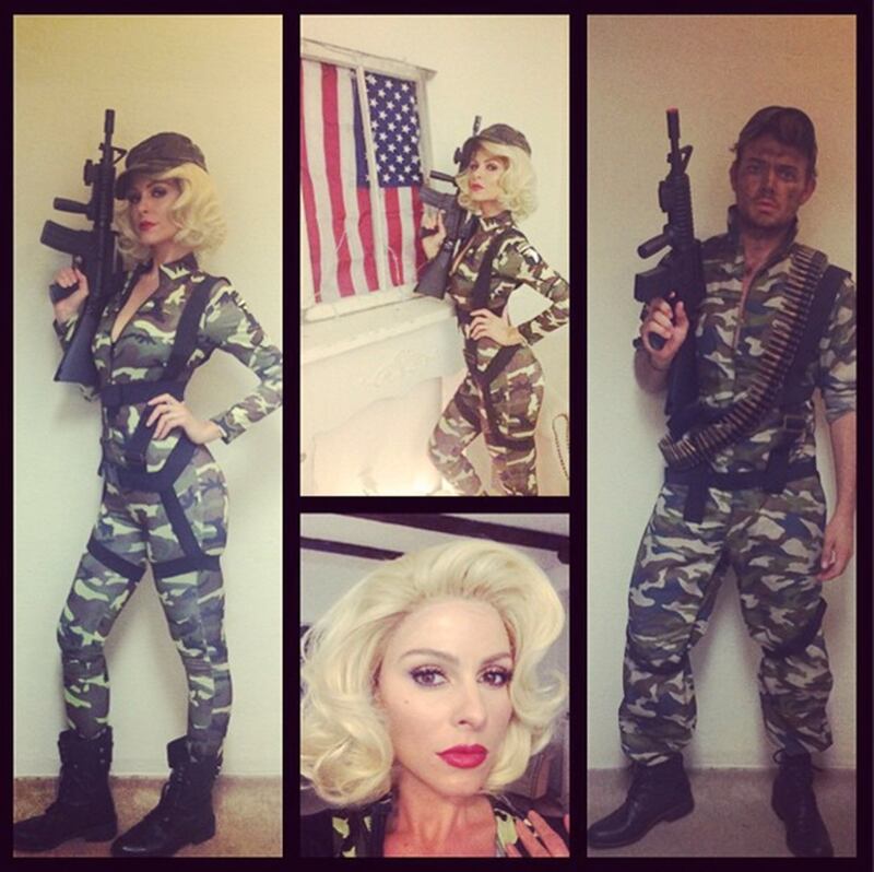 galleries/2014/10/30/from-kate-hudson-to-molly-sims-celebs-in-costume-take-over-instagram/141030-celeb-halloween-insta-11_kp5zkk