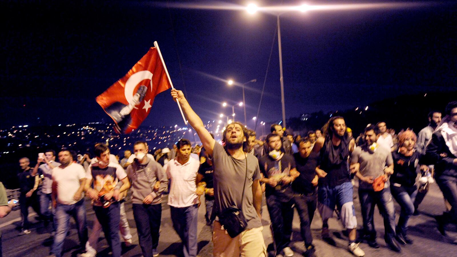 articles/2013/06/17/turkey-is-divided-as-government-blames-protests-on-international-conspiracy/130617-kenar-turkey-tease_tb2njb