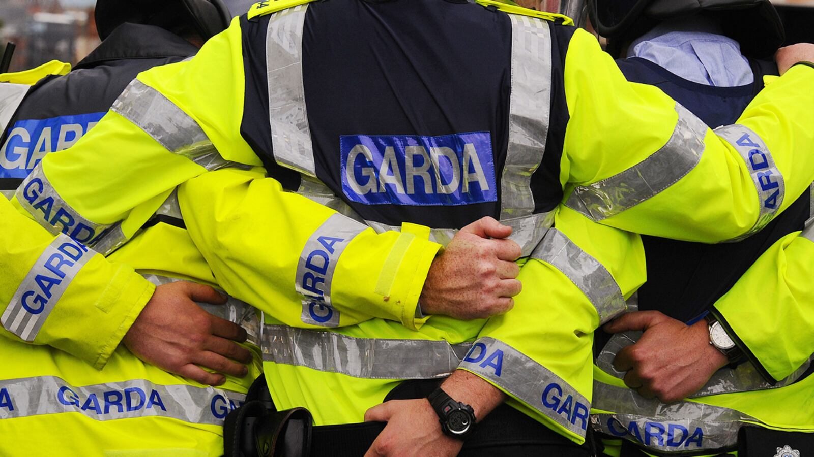 articles/2013/10/22/another-blonde-haired-blue-eyed-child-is-found-living-with-roma-gypsies-in-ireland/garda_jh911i