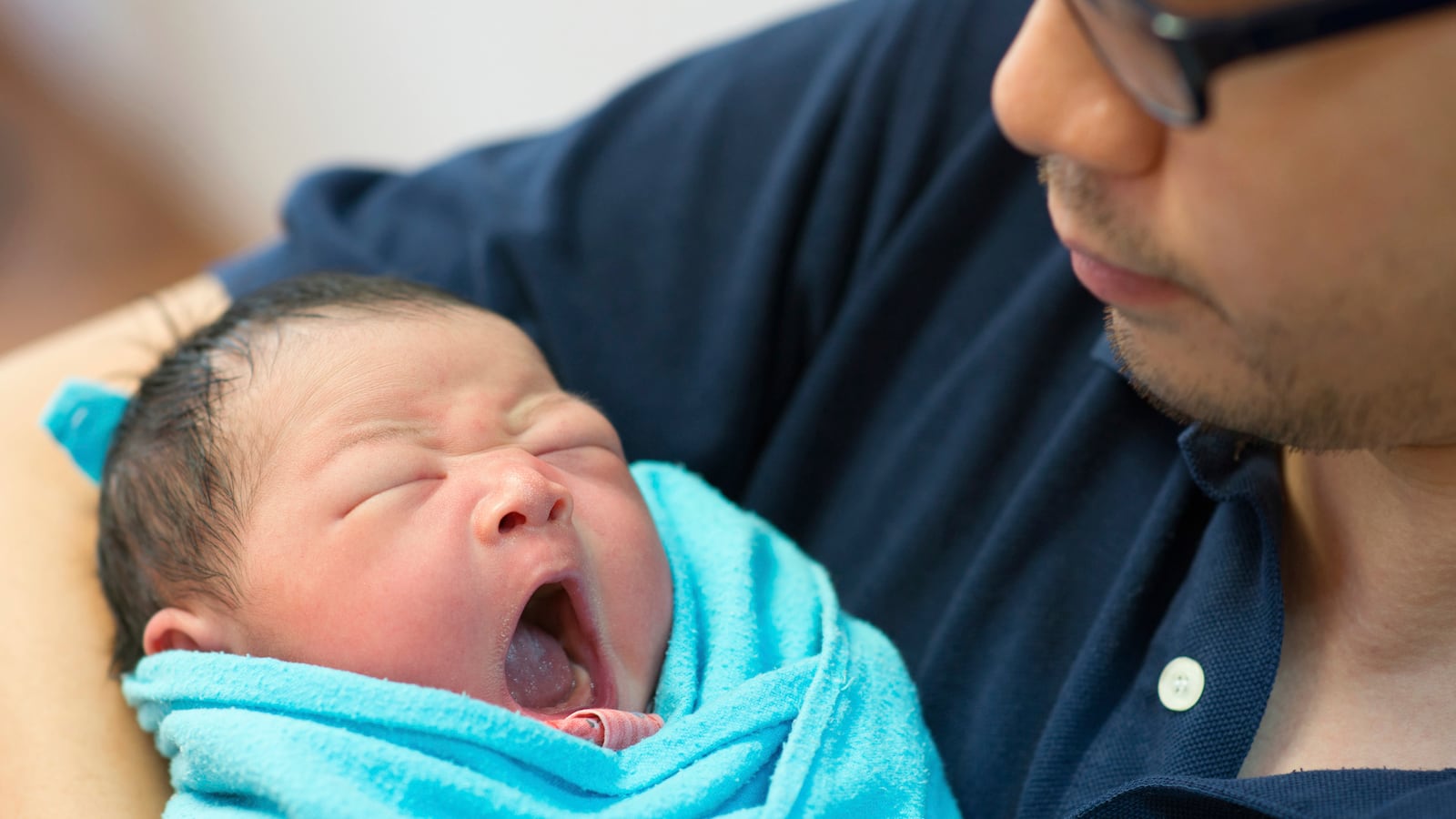 articles/2016/01/28/pentagon-s-progressive-revolution-adds-more-maternity-leave/160128-youssef-pentagon-tease_mdqksu