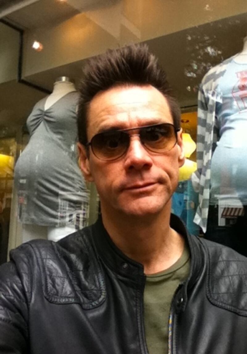 galleries/2011/05/26/best-celebrity-twitter-pictures/mp---gallery-week-in-twit-pijim-carrey_a4o3ad