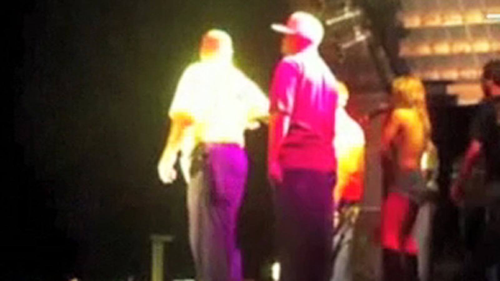 videos/2010/08/15/tila-tequila-attacked-on-stage/tila-tequila-120_vlvgwc