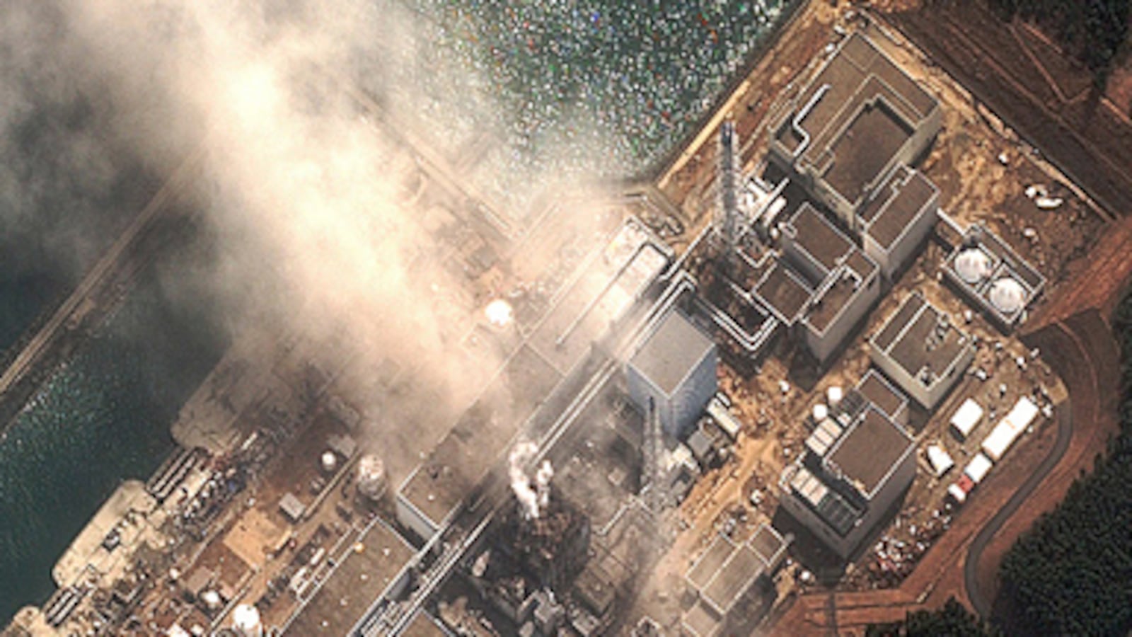 cheats/2011/03/14/japan-on-the-brink-of-nuclear-meltdown/japan-daiichi-blast_yoyqjc