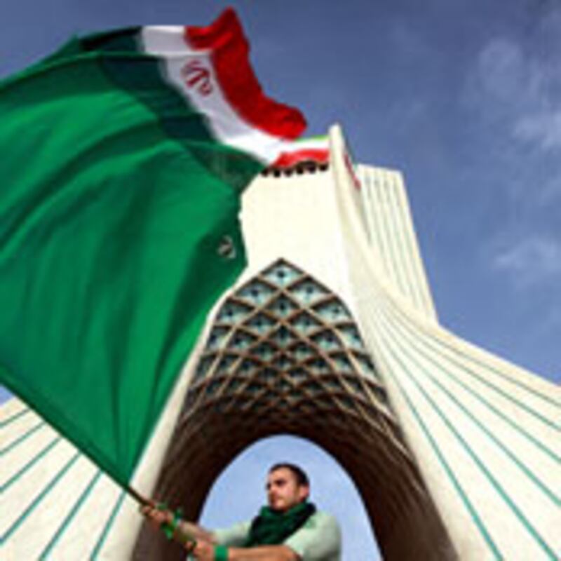 articles/2009/11/16/is-iraq-shifting-to-iran/sick-iran-superpower_63393_emtljr