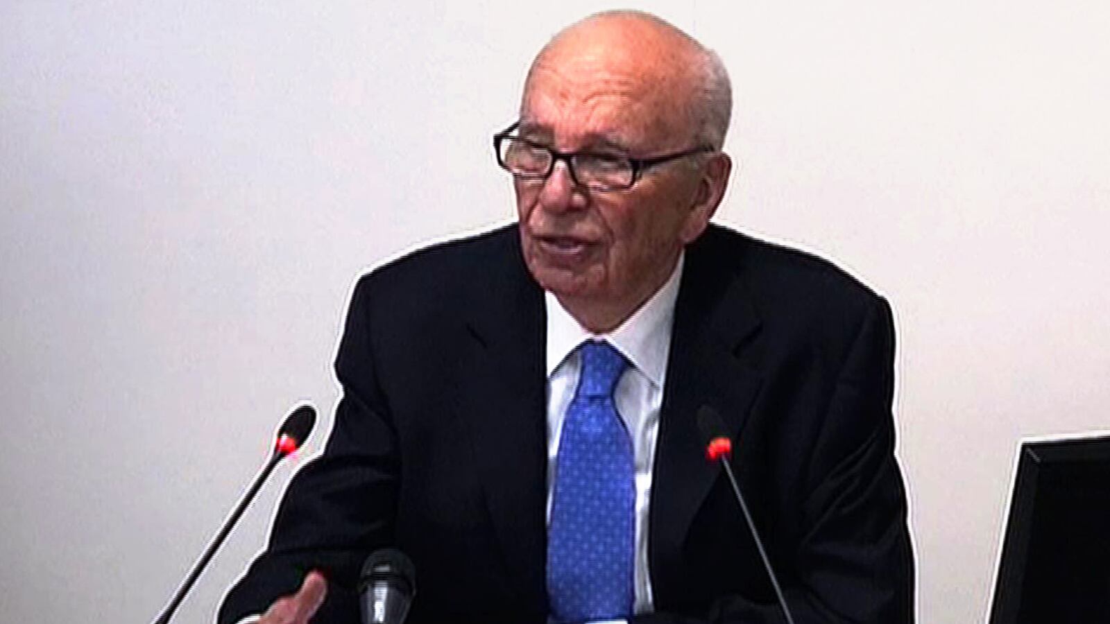 articles/2012/04/26/rupert-murdoch-alleges-cover-up-says-he-failed/murdoch-leveson-hearing-topbox-crop_y4uc3y