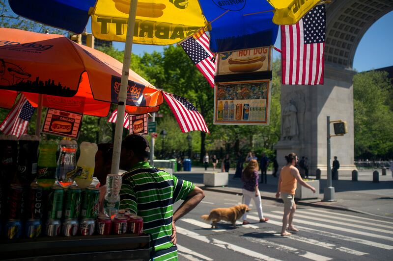 galleries/2015/07/03/old-glory-in-new-york-the-flag-in-the-city/150702_acw_americanflags_10_qywjqd