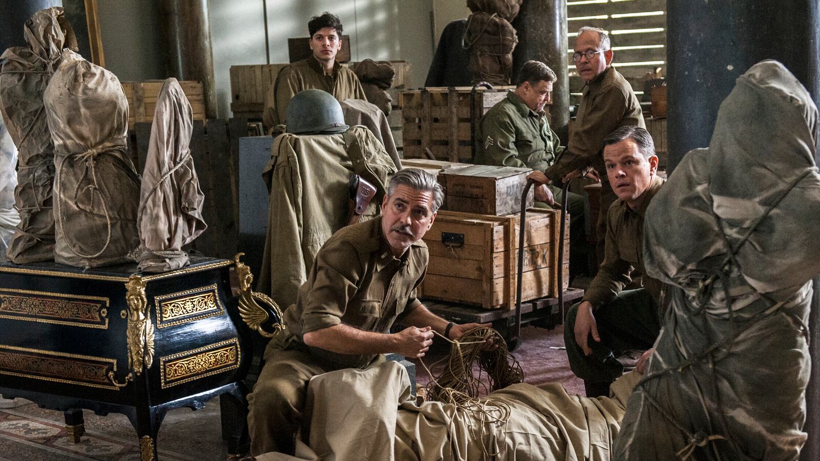 articles/2014/02/06/the-real-monuments-men-the-coronation-chamber-of-hitler/140205-monuments-men-edsel-tease_s1dbdc