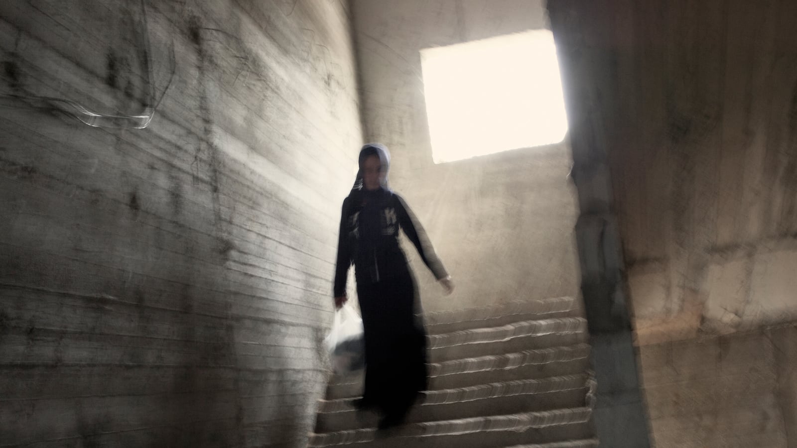 articles/2014/06/18/syrians-who-hosted-iraq-war-refugees-are-now-exiles-themselves/140609-day-syria-refugees-tease_hlvs5f