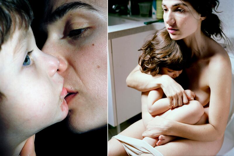 galleries/2013/03/08/international-women-s-day/130306-international-womens-day-elinor-carucci_nixd2n