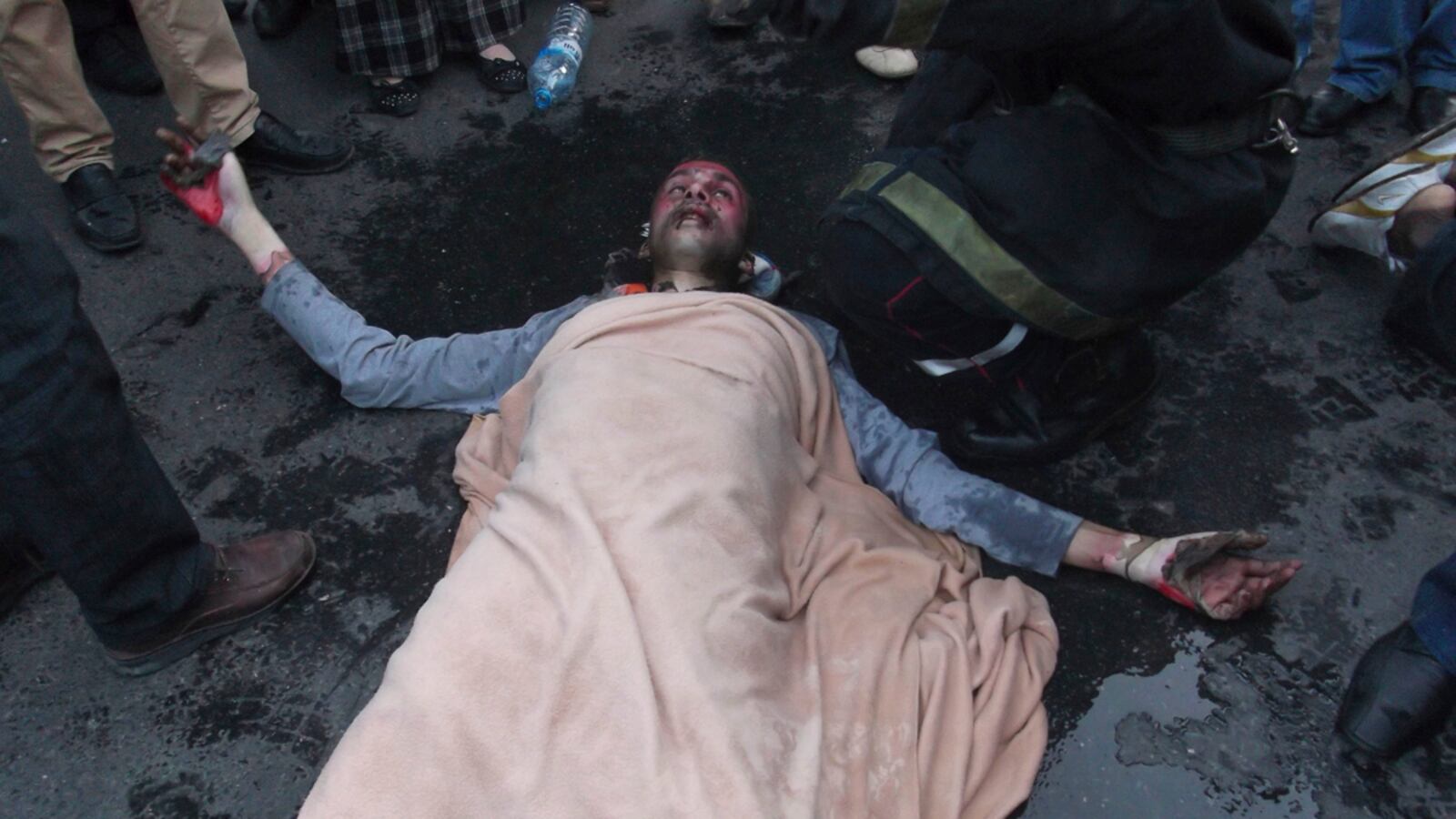 cheats/2012/01/19/5-unemployed-graduates-self-immolate-in-morocco/morocco-self-immolation-cheat_mt00yy