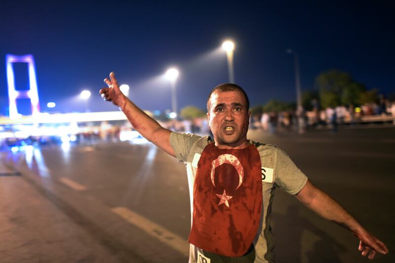 galleries/2016/07/15/turkey-under-martial-law/160715-turkey-coup-photo-5_kzv32b