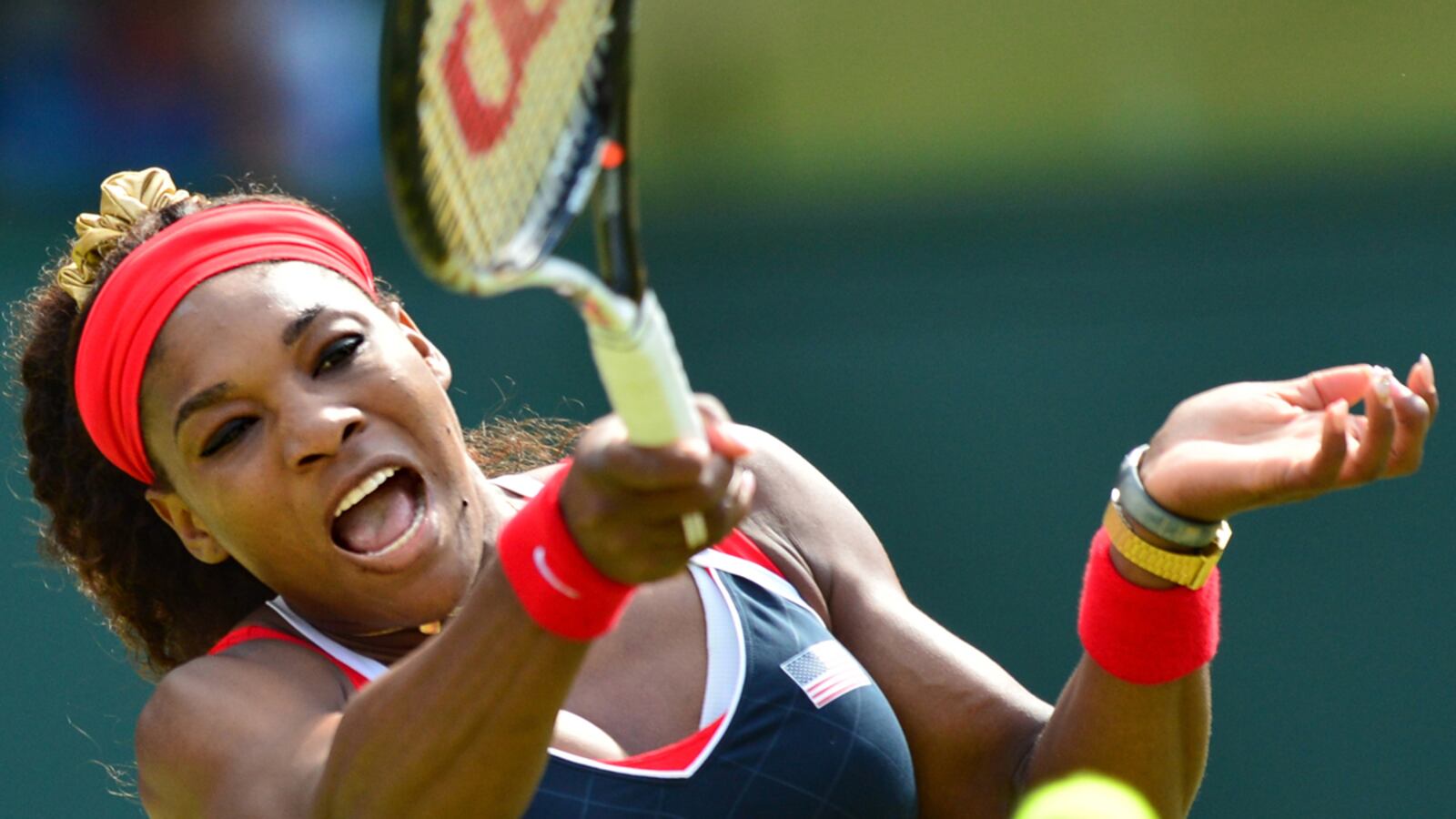 cheats/2012/08/04/serena-beats-sharapova-for-gold/serena-routs-maria-gold-cheat_x1fktd