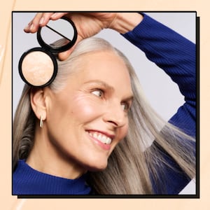 Laura Geller Balance-n-Brighten Color Correcting Baked Powder Foundation