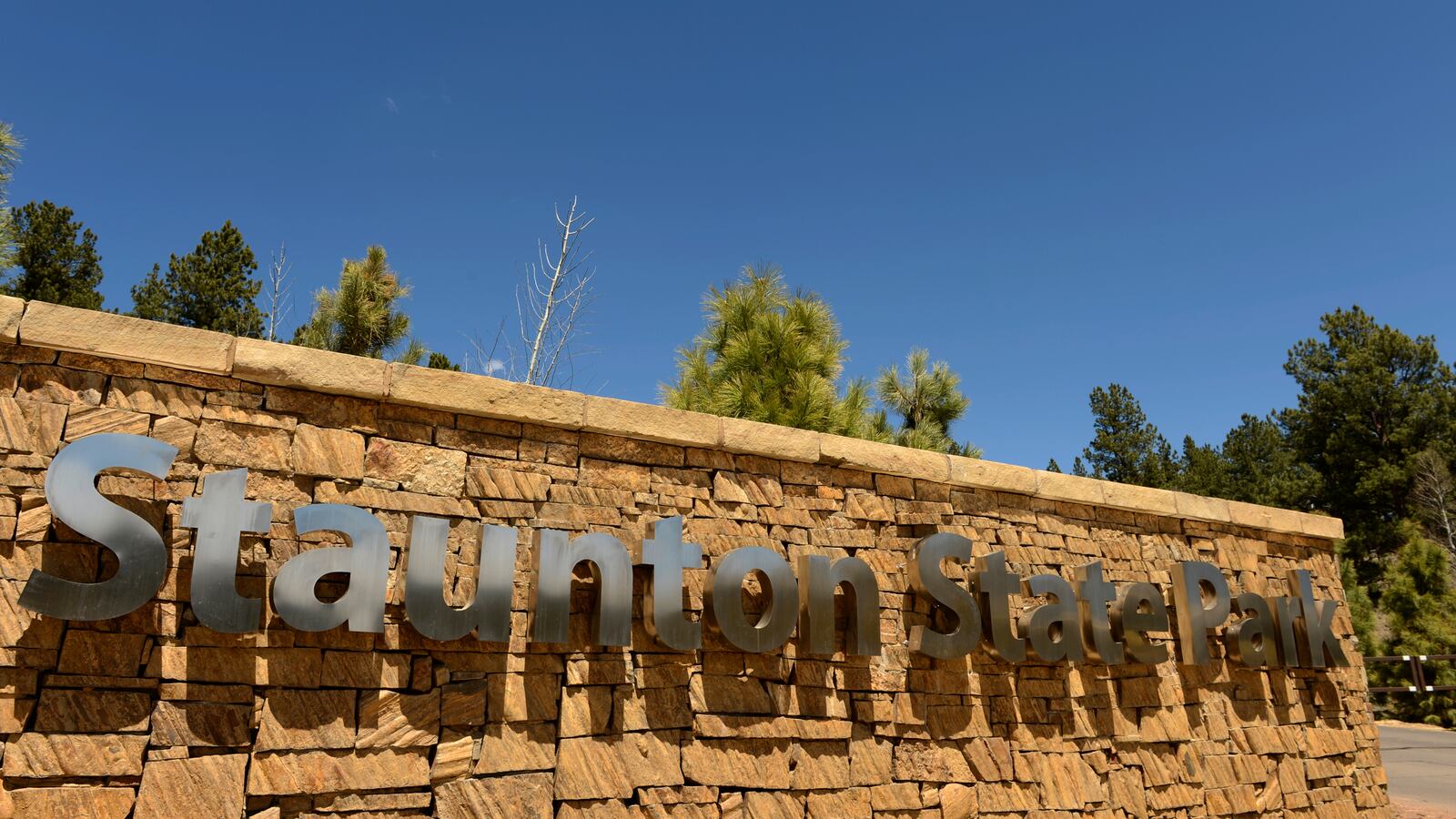 Staunton State Park sign