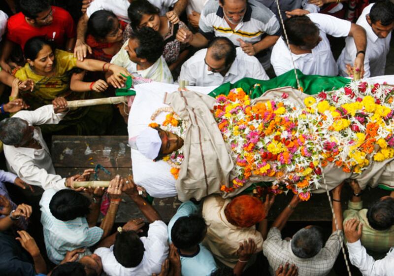 galleries/2009/11/23/mumbai-one-year-later/mumbai-4_siocjl