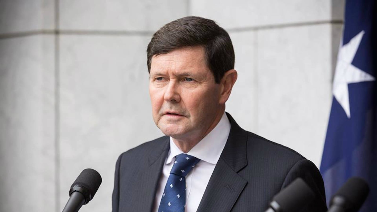 cheats/2015/04/15/aussie-defense-min-can-t-name-isis-head/150415-austrailia-defense-minister-cheat_cuyb3f