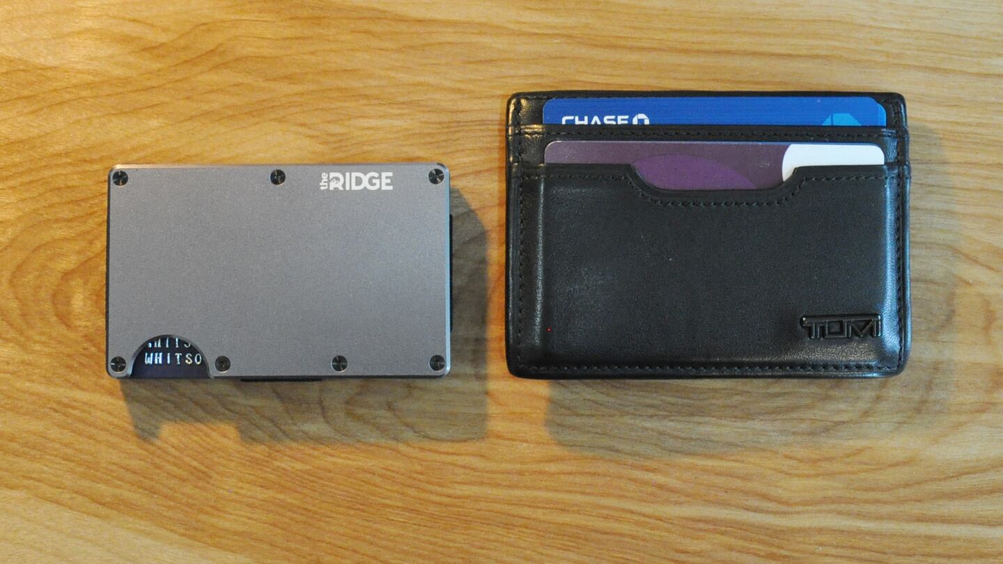 The Ridge Wallet Is the Perfect Tiny, Minimalist Wallet