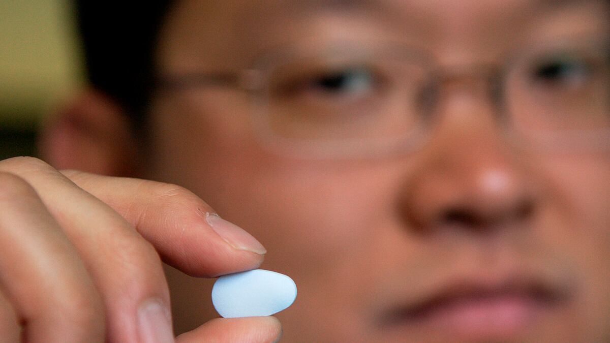 cheats/2016/01/29/hiv-developing-resistance-to-key-drug/160129-tenovir-cheat_nrvhkj