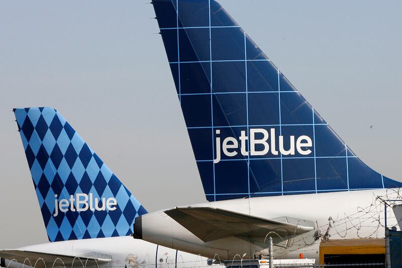 galleries/2011/10/13/riskiest-airlines-photos/riskiest-airlines-jetblue_tiuwu9