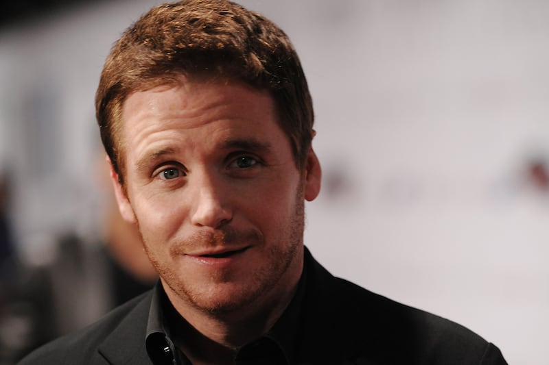 galleries/2013/04/25/ben-affleck-more-stars-live-on-1-50-a-day-for-poverty-vow-photos/130424-celeb-poverty-12_ndzt6v