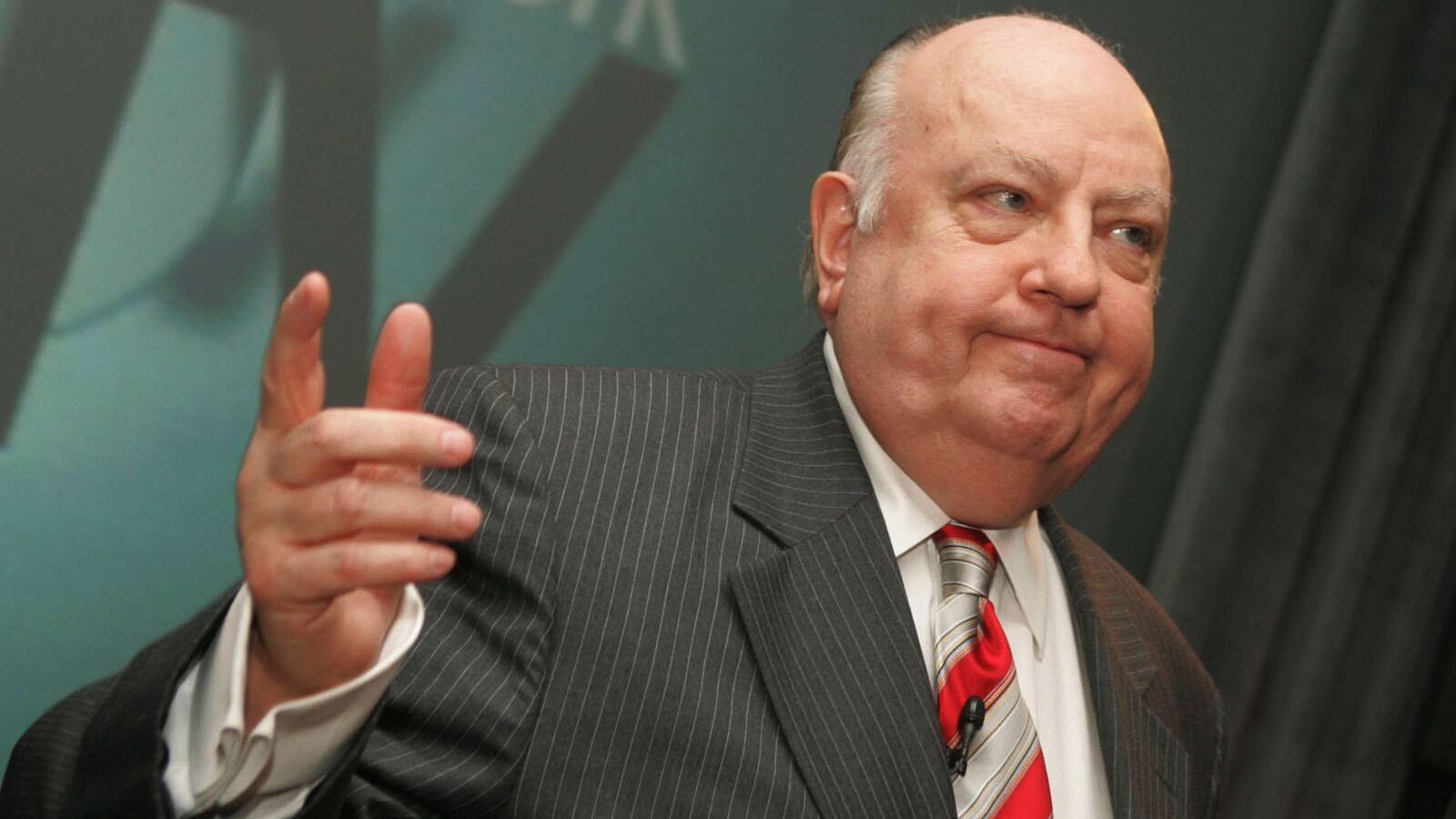 articles/2016/07/18/examining-the-entrails-of-roger-ailes/160718-grove-roger-ailes-tease_t9hvot